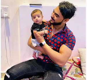 Paras Thakral with his son
